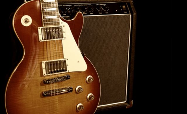 Un día como hoy se patenta la primera guitarra eléctrica
