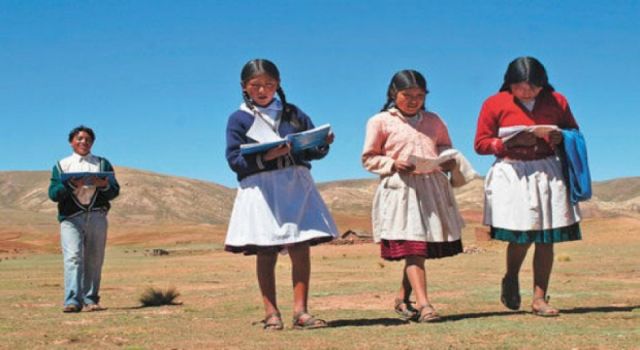 Bolivia: 24.000 bachilleres del área rural no accederán a capacitaciones ni becas