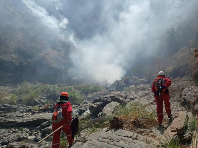 Logran controlar el incendio en Pajchani-Tarija