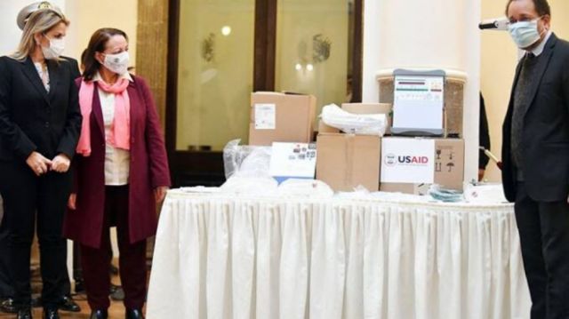 Tras una semana de crítica, Gobierno distribuirá los respiradores de EEUU hasta el 30 de septiembre