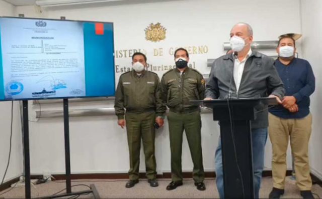 Detectan “venta” de certificados de felicitación para policías; ya hay un preso