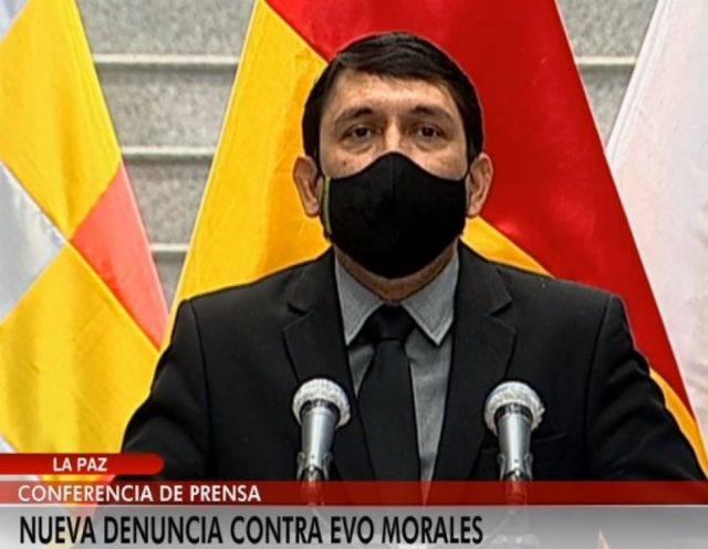 Gobierno amplía denuncia en caso gestora, pide congelamiento de cuentas de Luis Arce