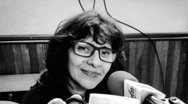Periodista denuncia acoso de parte de un hombre que la llama y le envía videos