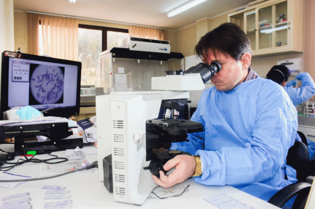 La UAJMS en Tarija abre el laboratorio de toma de muestras Covid