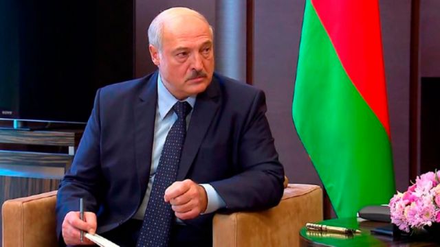 Lukashenko anuncia cierre de fronteras de Bielorrusia