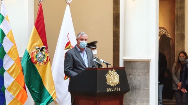 Branko Marinkovic asume el Ministerio de Economía