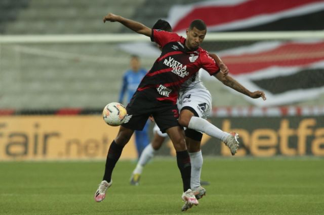 Wilstermann consigue un punto de oro en Brasil 