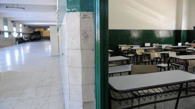 Argentina autoriza la apertura de las escuelas para las elecciones de Bolivia Argentina autoriza la apertura de las escuelas para las elecciones de Bolivia