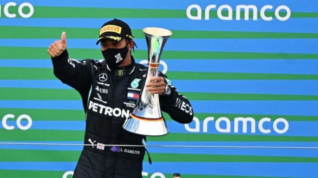Hamilton igualó a Schumacher