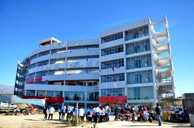 Gobernación de Tarija prevé entrega del Materno Infantil en diciembre