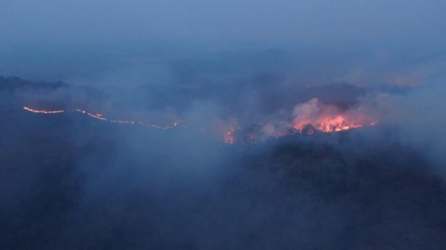 Empresario dice que ofreció sin éxito un “avión bombero” para mitigar incendios en Bolivia
