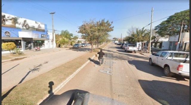 Apuñaló a su ex en la calle y la policía lo mató