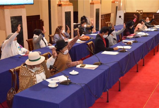 Se proyecta mayor presencia de mujeres en Cámara de Senadores 