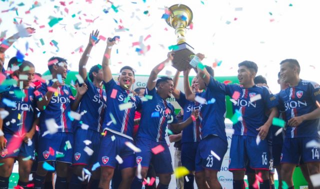 Royal Pari es el campeón de la Recopa Santa Cruz