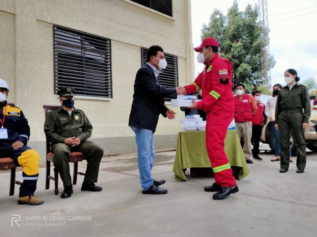 Tarija: Usarán cisternas para riego como apoyo contra incendios
