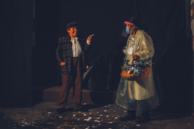 Escena de la obra “Los dominios del Rey Covid’.