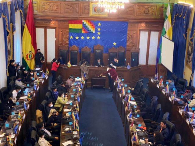 Nuevos parlamentarios del MAS afirman que darán continuidad a modificación de 2/3