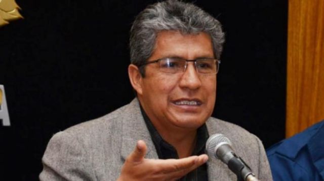 Ministro Novillo pide desestigmatizar la arenga ¡Patria o muerte! al interior de las FFAA
