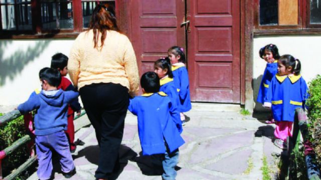 Alistan ley para reactivar la adopción de menores 