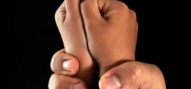 Dos casos de maltrato a menores de edad indignan a Bolivia
