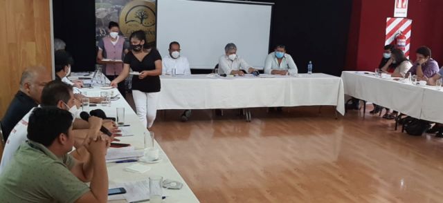 Rumbo al 7M: del dedazo de Evo al “junte político tradicional”