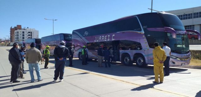 Interceptan a 4 menores  por viajar sin autorización en Tarija