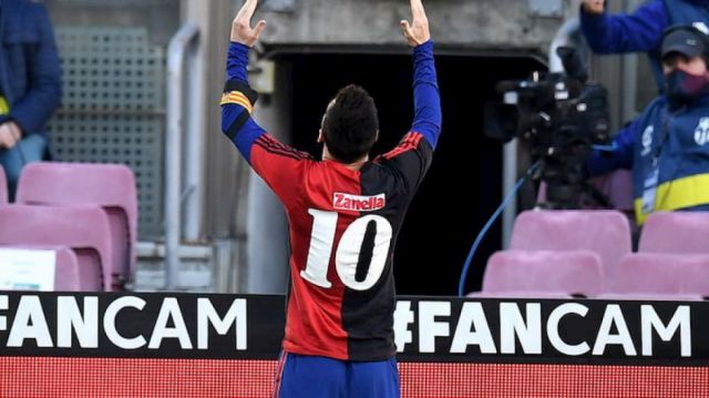 Barcelona goleó y Messi le rindió tributo a Diego