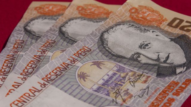 Perú se endeuda por más de 100 años, con un bono que vence en 2121