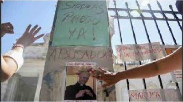 Cura acusado de abuso se entrega y dice no recordar