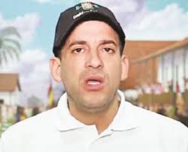 Camacho revela que tiene tres procesos en su contra