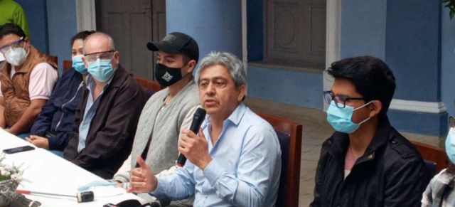 Rumbo al 7M: Los frentes Montes versus Oliva se consolidan, pero poco