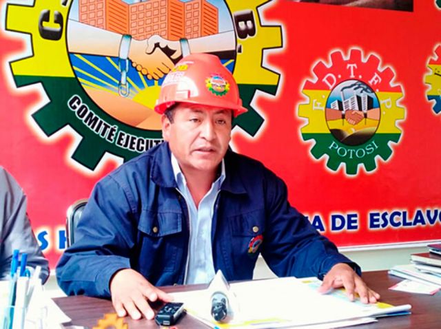 Fabriles piden audiencia con Luis Arce
