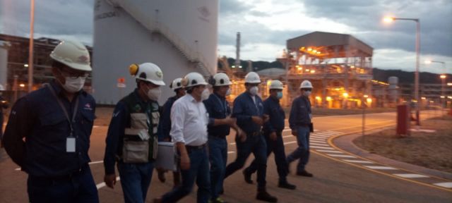 Ministro de Hidrocarburos realizó inspección a la Planta de Urea y Amoníaco de Bulo Bulo