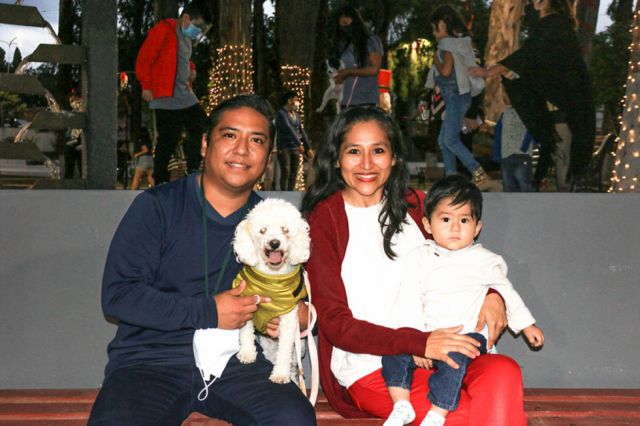 Fabricio Gallardo y Lutdy Villarroel  disfrutaron un momento en familia.