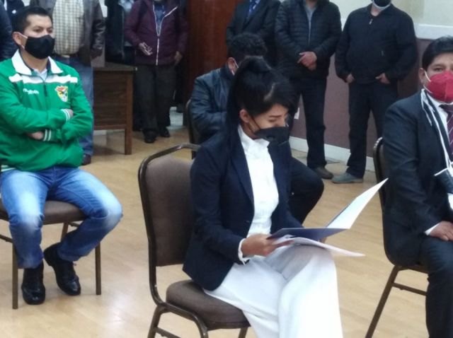 Veizaga sobre críticas a su edad: Quieren mi destitución y afectar mi prestigio y el de la mujer