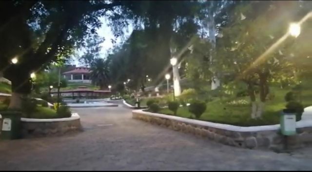 Iluminación en el Parque de Las Flores