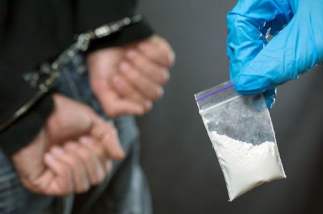 Capturan a tres sujetos con  casi 30 kilos de cocaína