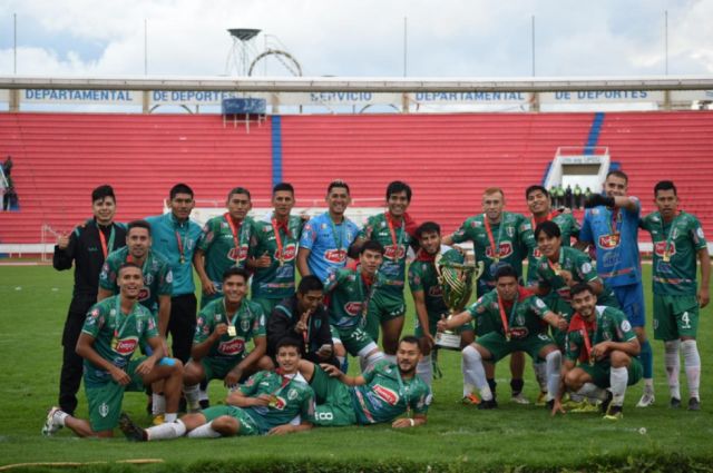 Locales y paraguayos, fórmula inédita en un tarijeño campeón de Simón Bolívar 