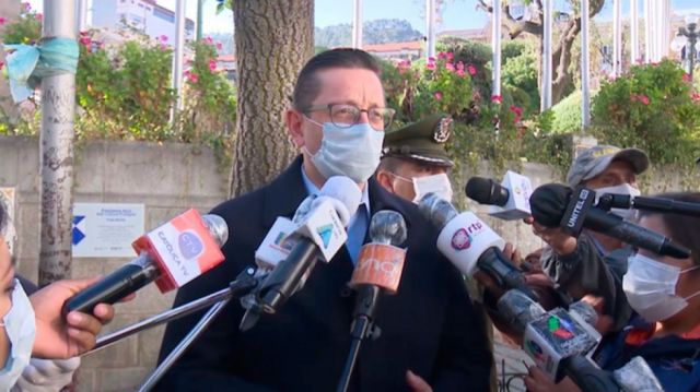 Oficializan pedido de frenar comicios, el MAS lo rechaza