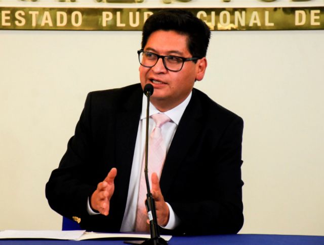 Gobierno llama a retomar el diálogo al transporte