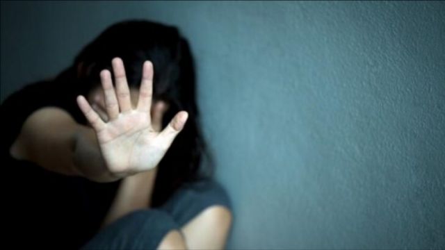 Denuncian que mujer cubre a militar que abusó a su hija en Bermejo