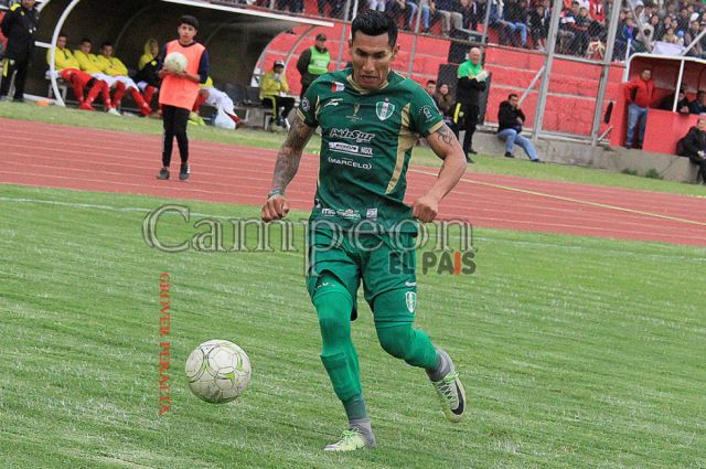 De los 19 jugadores oficializados por Tomayapo, 14 son tarijeños