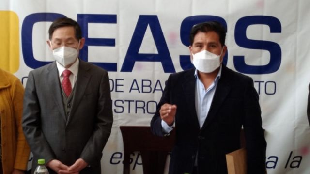 China dona 14 respiradores y 53 mil pruebas PCR a Bolivia