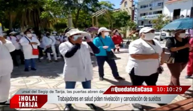Protesta de personal de salud por nivelación y cancelación de sueldos