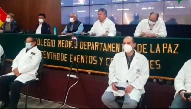 Médicos advierten con paro indefinido, piden retirar tratamiento del proyecto de Ley de Emergencia Sanitaria