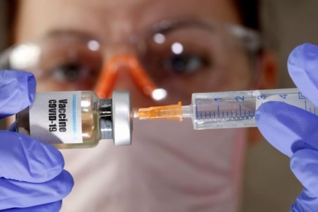  Italia aprueba el uso de la vacuna de AstraZeneca contra el covid-19 