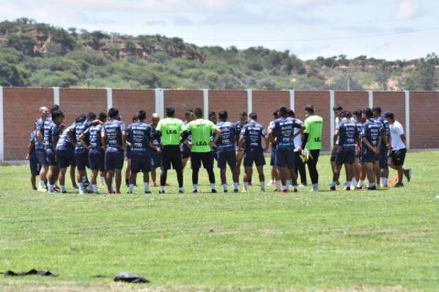 Real Tomayapo analiza una gira de amistosos fuera de Tarija