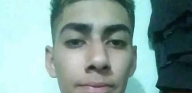Joven fue asesinado a cuchilladas por ex novia 