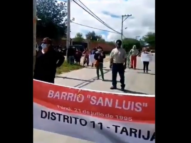 Vecinos del barrio San Luis protestan contra la PTAR 