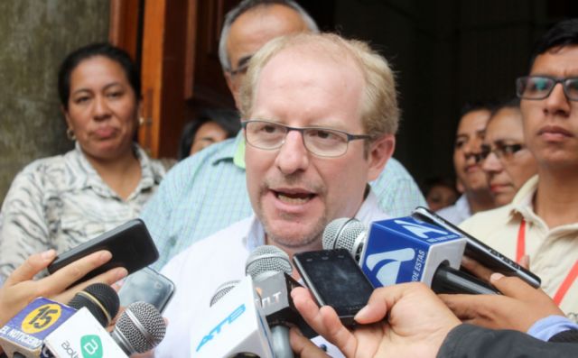 Oliva lamenta que debate se suspenda por ausencia de candidatos en Tarija